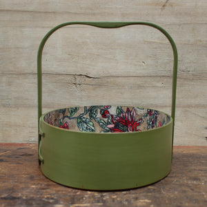 Medium Shaker Sewing Carrier with Papered Interior