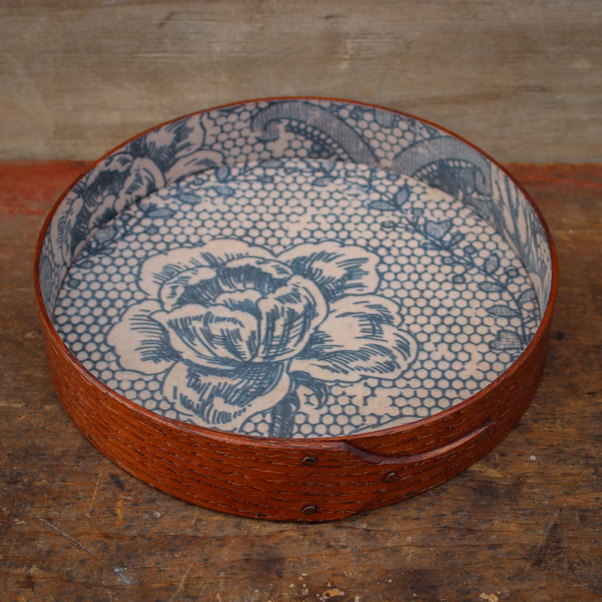 Round Stitcher's Tray with Honeycomb Floral Lining, Antiqued Natural Finish