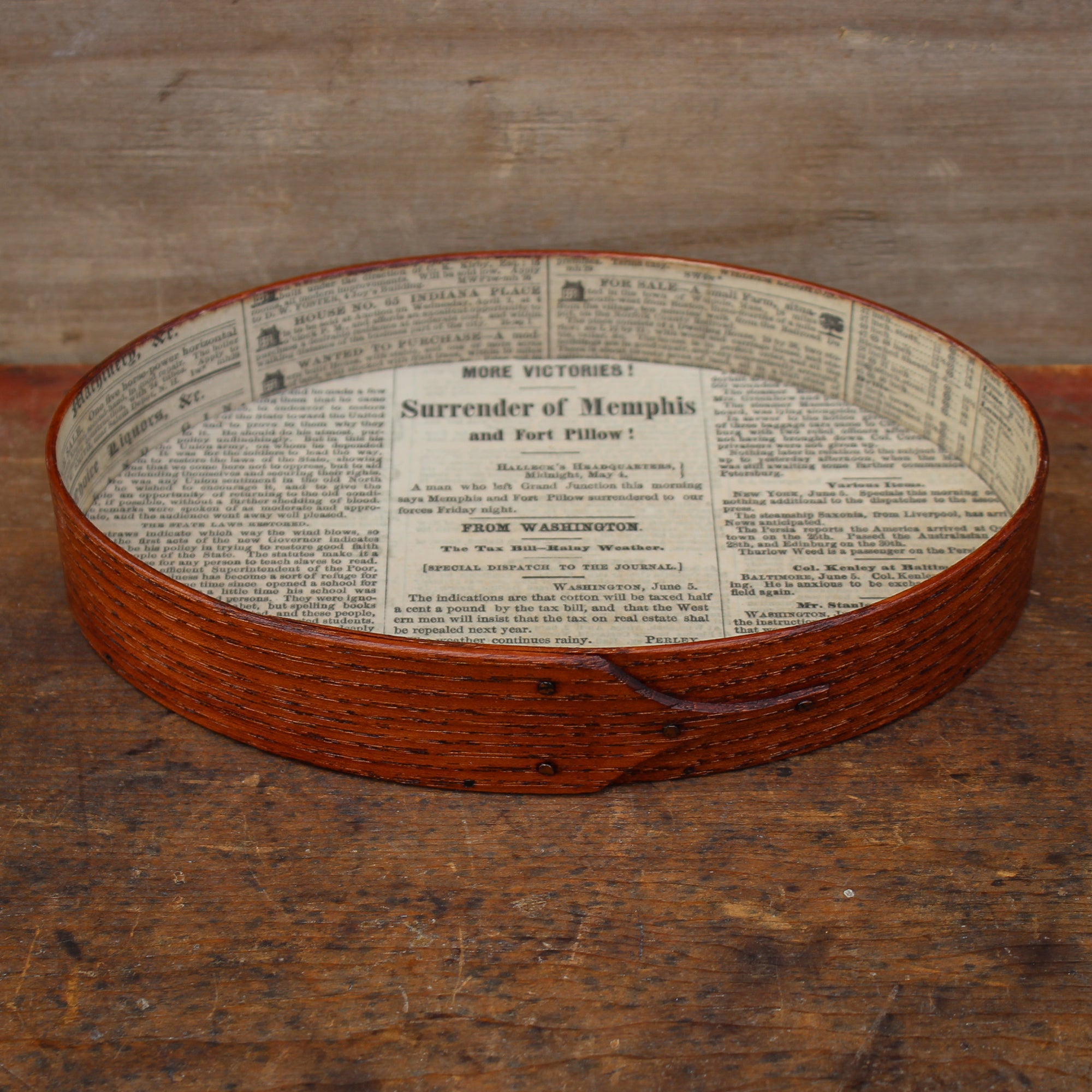 Size #3 Oval Stitcher's Tray – Surrender of Memphis and Fort Pillow – Civil War Newspaper Lining