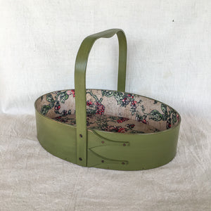 Medium Shaker Sewing Carrier with Papered Interior